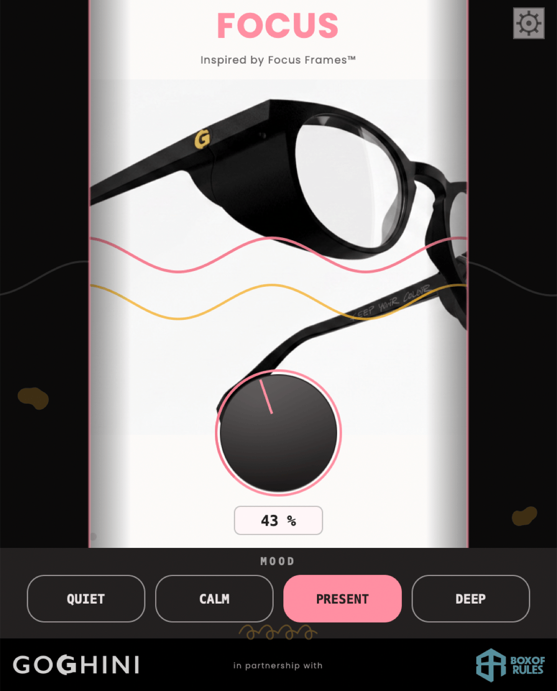 Focus plugin interface: the Focus Frames photo with black shutters closing in and two sine waves converging